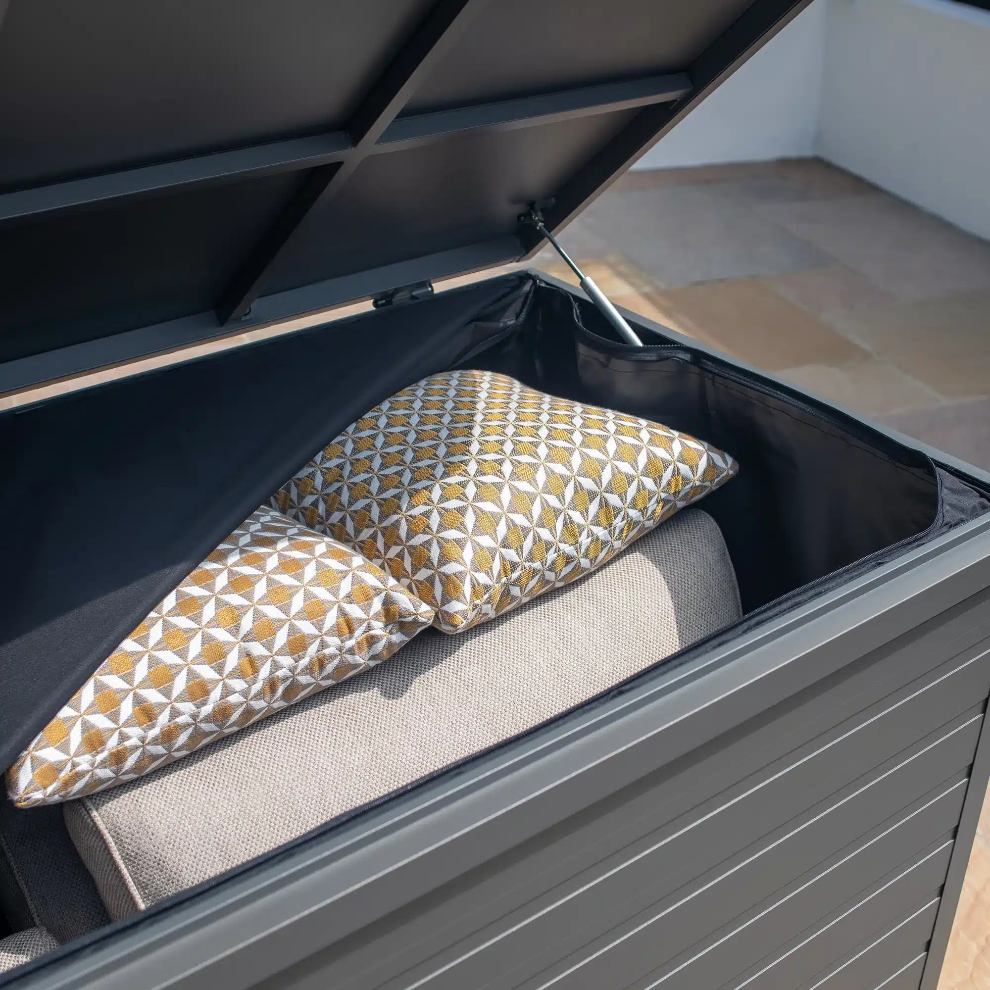 72529ca6-5430-4beb-85b6-9534cf4e18fe